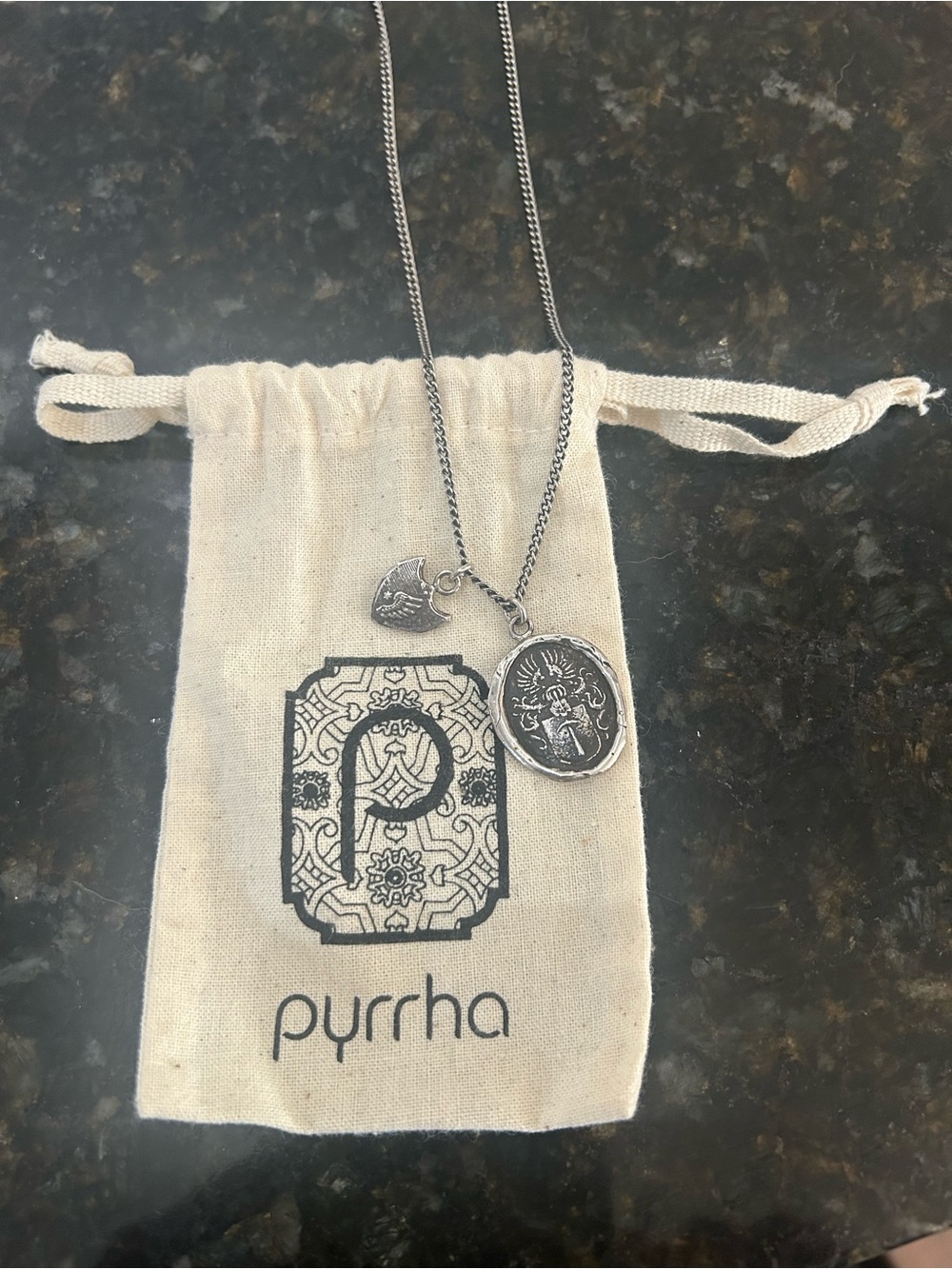 Pyrrha Defender Necklace - Picture 2 of 4
